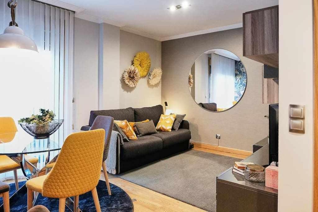 Apartamento Mariscal Pontevedra Luaran gambar