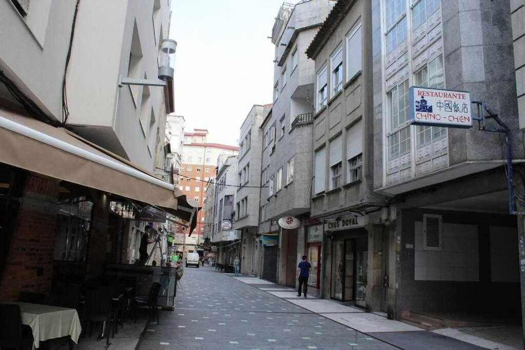 Apartamento Mariscal Pontevedra Luaran gambar