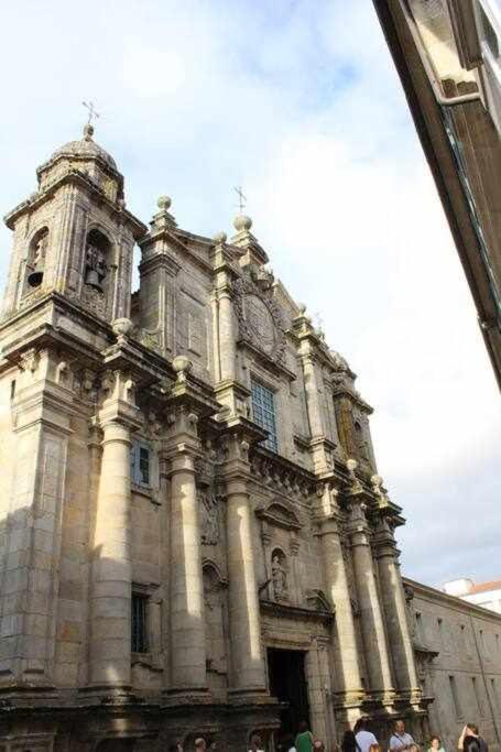 Apartamento Mariscal Pontevedra Luaran gambar